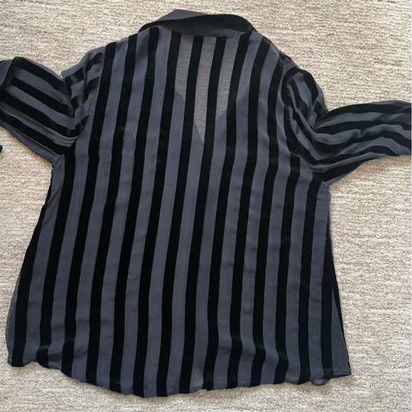 L’AGENCE Hailie Velvet Stripe Sheer Blouse In Black Large - Picture 4 of 11